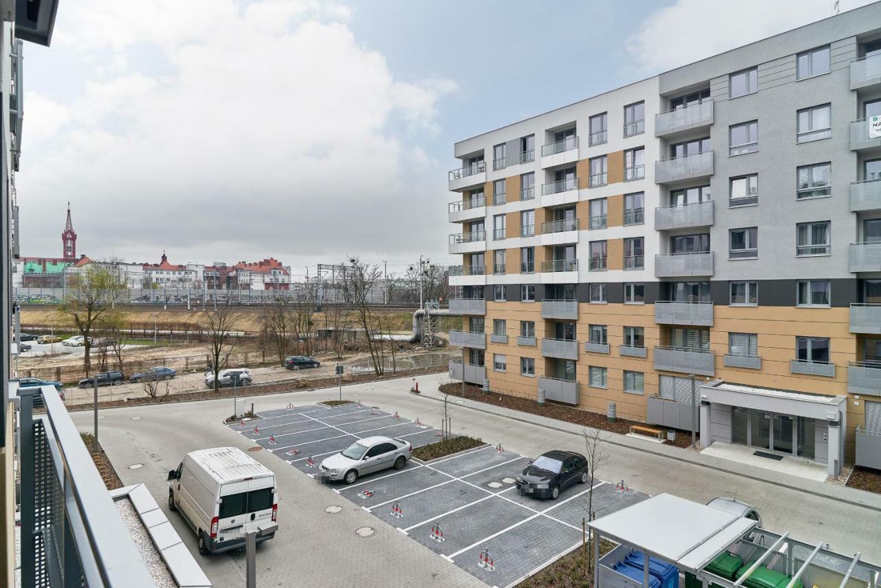 Exclusive Apartments Teczowa With Underground Parking By Noclegi Renters Wroclaw Exterior photo